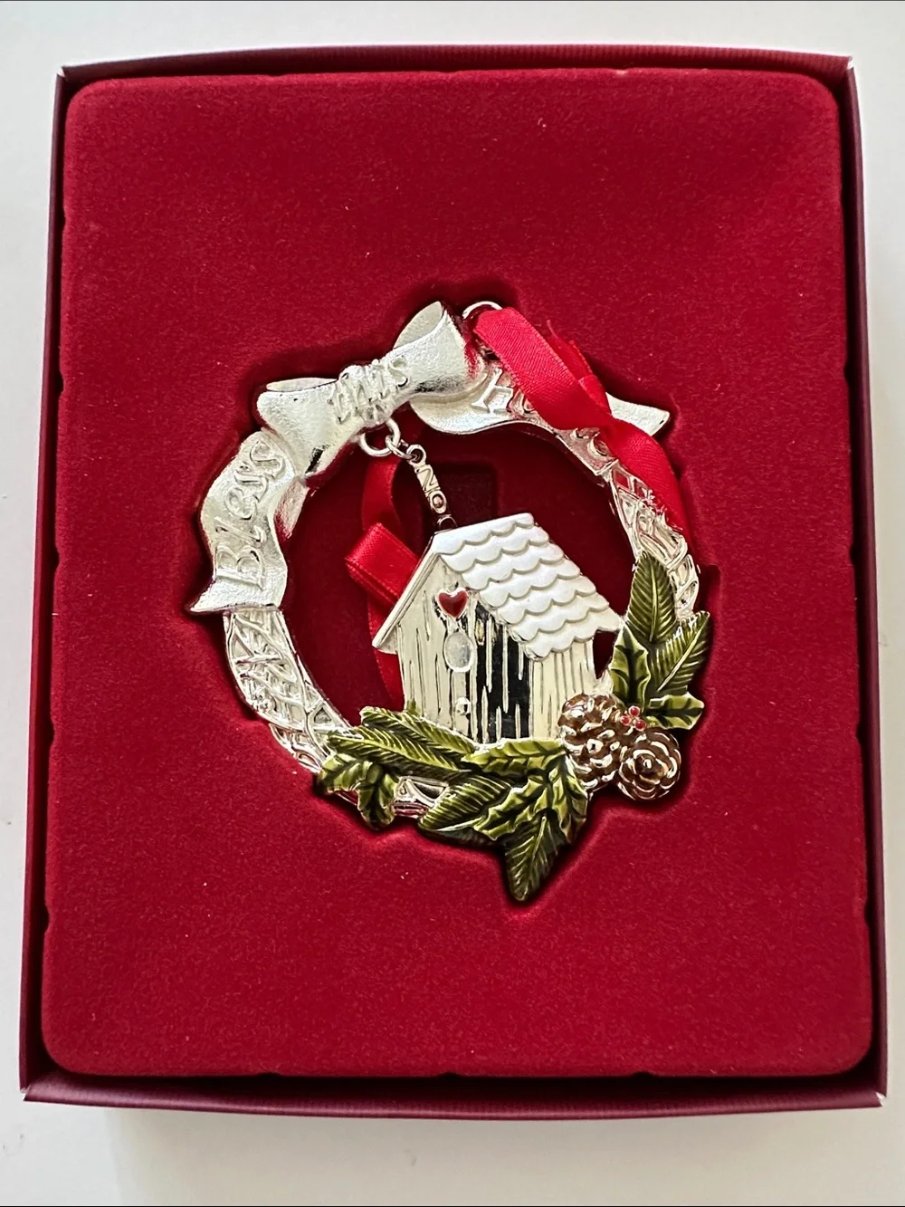 Lenox 2009 Annual Christmas Holiday Collection Wreath Ornament